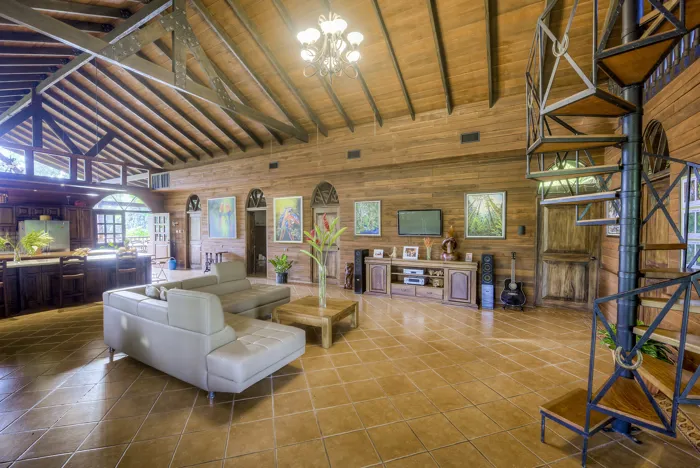 Venta Finca San Carlos, 142 Ha, 2 casas, piscina, caballerizas en La Fortuna, San Carlos, Alajuela — $3,500,000 - Foto 3 de 25