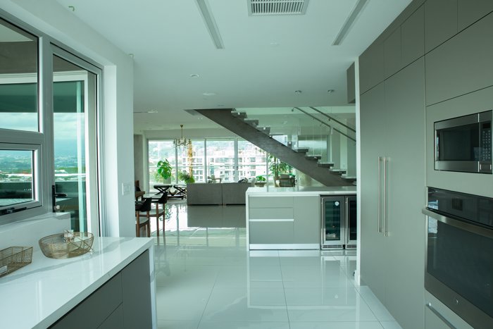 Venta de Penthouse Condominio  Central Park en Escazu en Escazú, San José — $2,400,000 - Foto 2 de 25