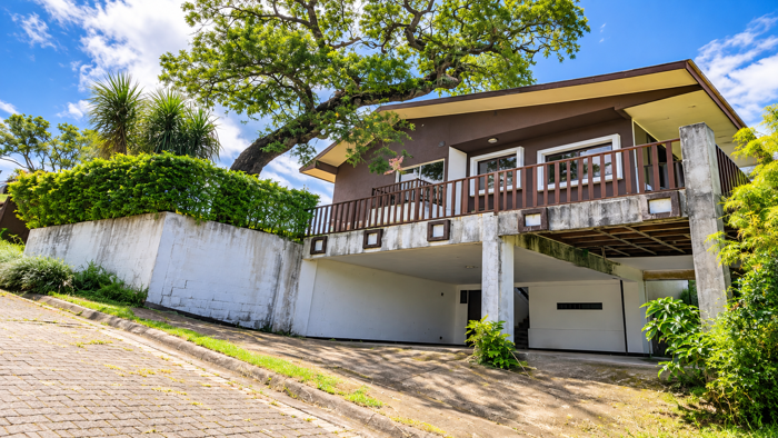 Casa En Venta En Carrizal, Alajuela en Carrizal, Alajuela — ₡ 124 895 610