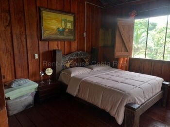 Venta de quinta con casa rodeada de naturaleza y privacidad en Guápiles #26-2259 GS en Guápiles, Pococí, Limón — $119,600 - Foto 4 de 9