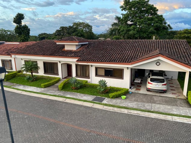 Venta de casa en condominio Santa Ana, Piedades in Piedades, Santa Ana, San José — $447,500