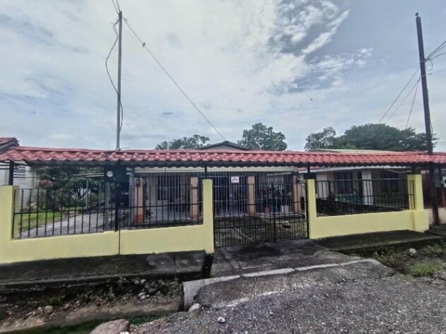 Venta de Casa en Guápiles-Pococí, Limón. RAH 25-1938 en Guápiles, Pococí, Limón — ₡ 70 000 000