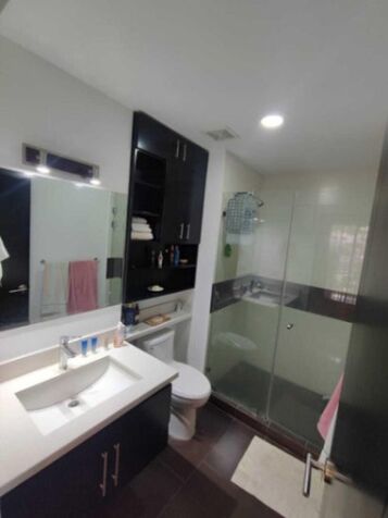 Alquiler de Apartamento en Pozos de Santa Ana. RAH 26-1372 en Pozos, Santa Ana, San José — $1,300