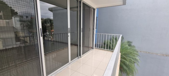 Apartamento en alquiler en Lomas de Ayarco Sur in Sánchez, Curridabat, San José — $1,200