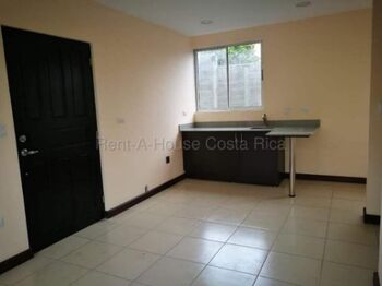 Venta de Apartamento en Moravia-La Trinidad. RAH 26-2144 PISO 2 in La Trinidad, Moravia, San José — 49 000 000 ₡ - Photo 5 of 16