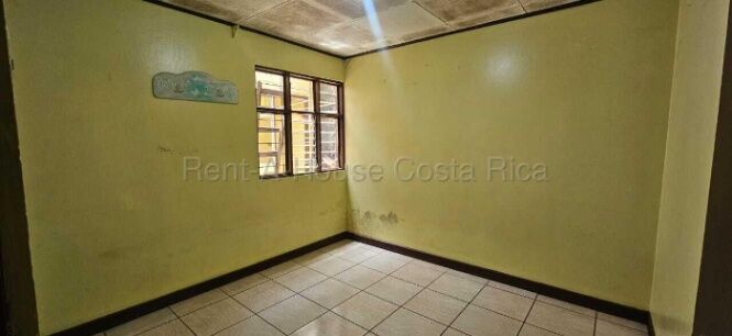 Venta de Casa en El Centro de Paraíso de Cartago. RAH 26-1845 USO COMERCIAL  in Paraíso, Cartago — $140,425