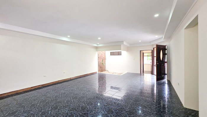 House for Sale in Santa Gertrudis Sur, Grecia in Mercedes, Atenas, Alajuela — ₡ 85 000 000 - Photo 2 of 17