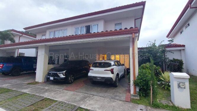 Casa en venta en Hacienda Colón con jardín privado y amplios espacios #26-2213 GS in Colón, Mora, San José — $253,000