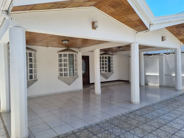 Se vende casa en Guadalupe en Guadalupe, Goicoechea, San José — $175,000 - Foto 2 de 19
