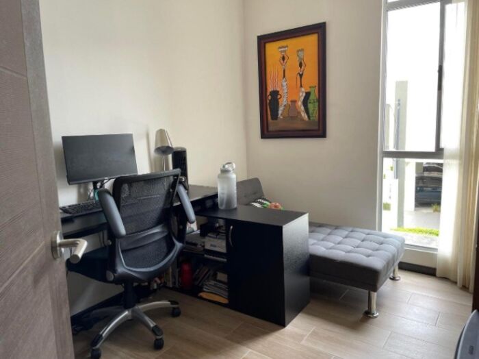 Venta de Casa en Anselmo Llorente-Tibás, San José.  in Anselmo Llorente, Tibás, San José — $190,000