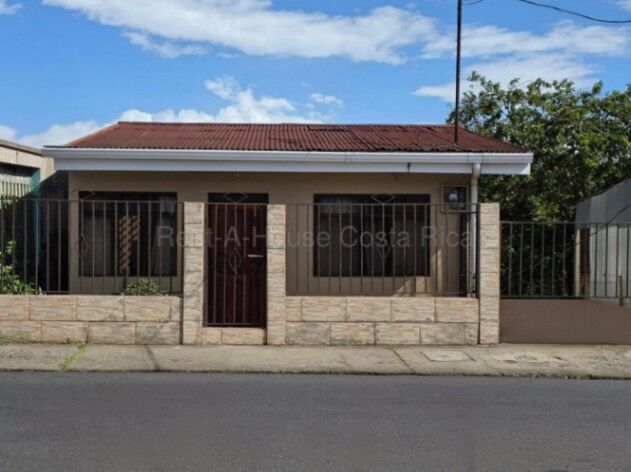 Venta de Casa Independiente en San Rafael de Oreamuno, Cartago. RAH 27-40 in San Rafael, Oreamuno, Cartago — ₡ 85 000 000