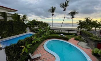 Hotel de Lujo Frente al Mar – Playa Jacó in Jacó, Garabito, Puntarenas — $6,100,000 - Photo 2 of 55