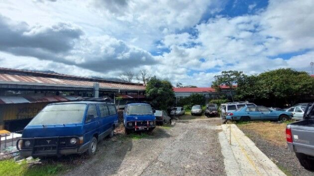 Venta de Lote + Casa de Madera en Desamparados, San José. RAH 25-1967 en Desamparados, San José — $1,000,000