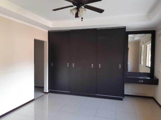 Venta de Casa en Pozos de Santa Ana. RAH 25-1249 in Pozos, Santa Ana, San José — $199,000