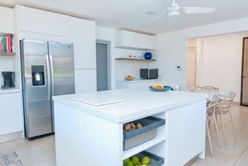 Venta de Casa de una sola planta en Santa Ana, Salitral en Salitral, Santa Ana, San José — $985,000 - Foto 2 de 23