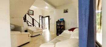 Se vende casa en Mercedes Sur Puriscal 27-1 in Mercedes Sur, Puriscal, San José — $350,000 - Photo 4 of 23
