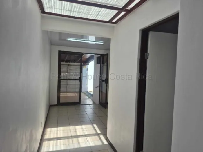 local en alqulier Cartago centro en Oriental, Cartago — ₡ 1 250 000 - Foto 2 de 12
