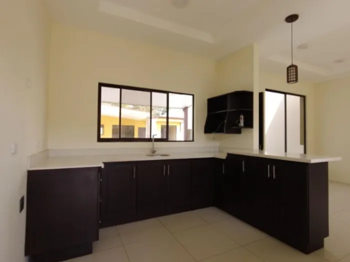 HOUSE FOR SALE IN SAN RAFAEL DE HEREDIA in San Rafael, Heredia — $185,000