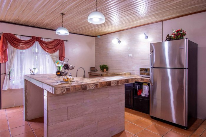 Casa en venta en Grecia, Santa Gertrudis Norte in Grecia, Alajuela — ₡ 62 000 000 - Photo 2 of 19