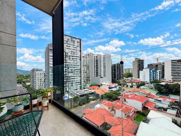 Venta de apartamento en Cosmopolitan Tower – Nunciatura en Mata Redonda, San José — $260,000 - Foto 3 de 21