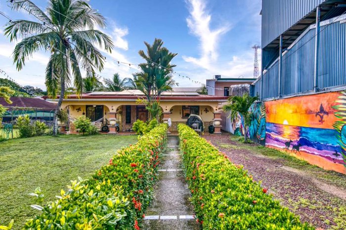 Descubre esta hermosa propiedad en el corazón de Jacó en Jacó, Garabito, Puntarenas — $345,000