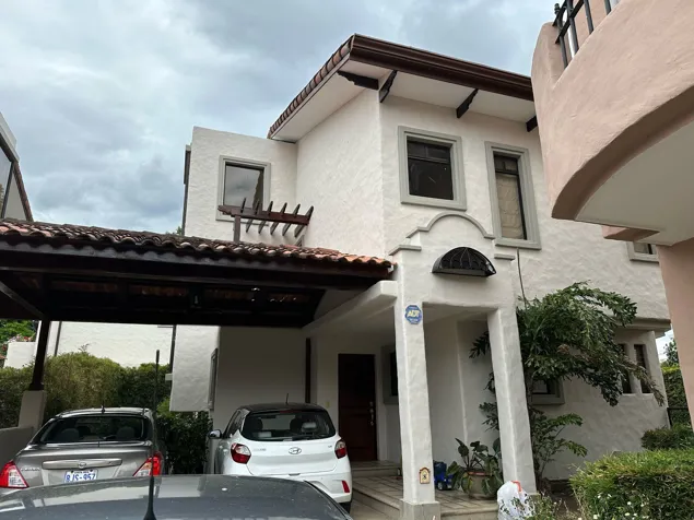 Town House de 3 habitaciones en condominio en Santa Ana in Santa Ana, San José — $2,250