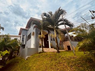 Villa Alexis Fortuna San Carlos in La Fortuna, San Carlos, Alajuela — 215 000 000 ₡ - Photo 3 of 40