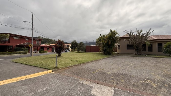 Venta de terreno para construir en Condominio in El Tejar, El Guarco, Cartago — ₡ 255 000 000 - Photo 3 of 60