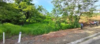 Lote de 496m2 caminando a Playa Pitahaya en Condominio Costa Dorada en Cuajiniquil, Santa Cruz, Guanacaste — $77,000 - Foto 2 de 5