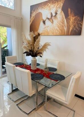 Venta Apartamento en Condominio San Nicolás de Bari in Pozos, Santa Ana, San José — $215,000