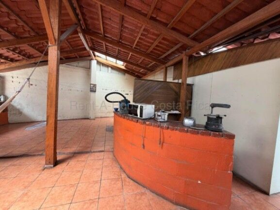 MLS-26-1802 LS VENTA CASA SAN JUAN DE DIOS SAN JOSE CONTACTENOS AL # 86127562 en San Juan De Dios, Desamparados, San José — ₡ 130 000 000