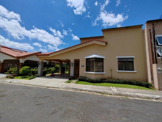 MLS-25-251 LS VENTA CASA GRANADILLA CURRIDABAT in Granadilla, Curridabat, San José — ₡ 168 000 000