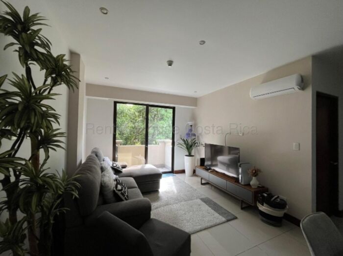 Se alquila apartamento en Pozos Santa Ana 26-1872 en Pozos, Santa Ana, San José — $1,800