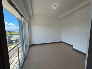 VENTA DE CASA EN SAN PABLO DE HEREDIA, 3 PISOS CON VISTA. en San Pablo, Heredia — $235,000 - Foto 5 de 12