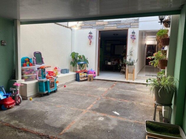 Se vende casa en San Vicente Moravia 25-298 in San Vicente, Moravia, San José — ₡ 165 000 000