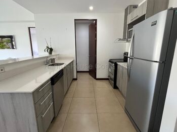 Se alquila apartamento en Escazú San José 26-1705 in San Rafael, Escazú, San José — $1,900 - Photo 5 of 24