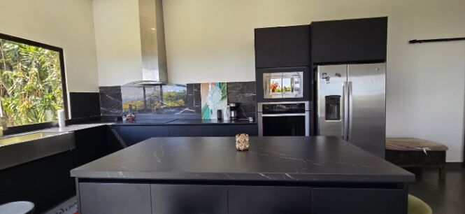 VENTA DE CASA CON 2 APARTAMENTOS, ALAJUELA, NARANJO, CIRRÍ SUR - 9693526 en Cirrí Sur, Naranjo, Alajuela — $280,000