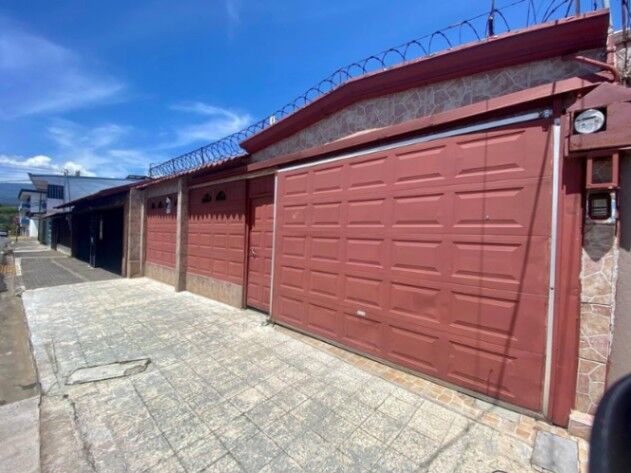 Se vende casa con uso de suelo mixto en Heredia Centro 25-455 in Heredia — ₡ 120 000 000 - Photo 3 of 21