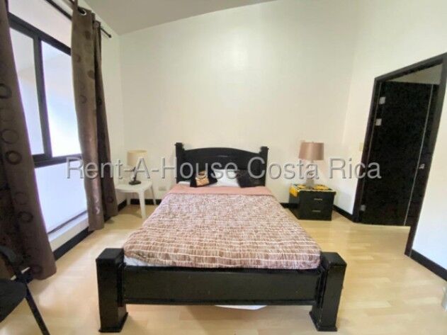 Alquiler de Apartamento en Santa Ana. RAH 26-1415 in Santa Ana, San José — $1,050