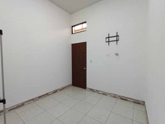 Venta de 3 Apartamentos en Desamparados, San José. RAH 24-1573 en San Rafael Abajo, Desamparados, San José — ₡ 93 000 000