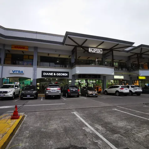 SE ALQUILA LOCAL COMERCIAL EN PLAZA ROHRMOSER, PAVAS en Pavas, San José — $1,511 - Foto 3 de 11