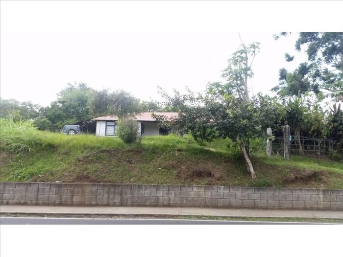 VENTA DE FINCA, HEREDIA, SAN ISIDRO in San Isidro, Heredia — $767,000