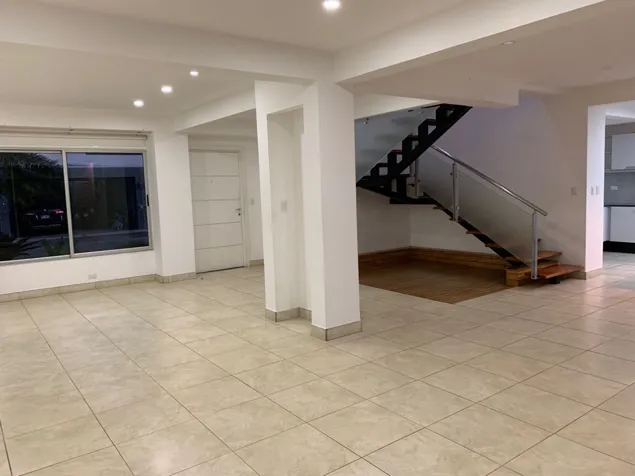Casa en Alquiler Santa Ana Piedades cod RHS en Piedades, Santa Ana, San José — $2,600 - Foto 2 de 30