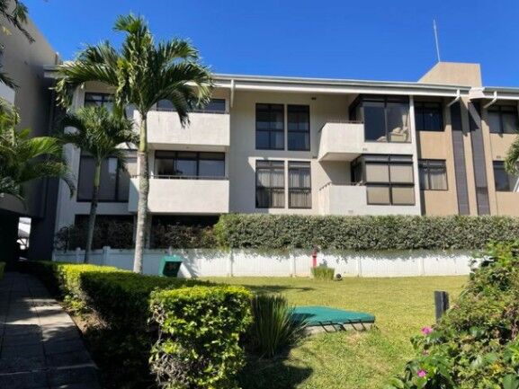 Alquiler de Apartamento en Santa Ana, San José. RAH 26-915 in Santa Ana, San José — $1,200