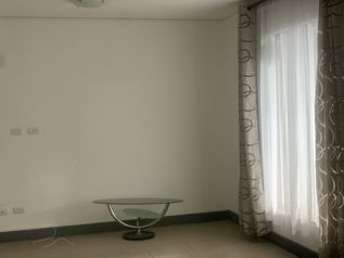 REMATE BANCARIO SE VENDE CONDOMINIO MONTES DE OCA SABANILLA en Sabanilla, Montes De Oca, San José — $146,690 - Foto 4 de 13