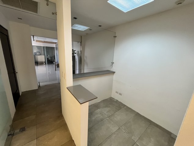 SE ALQUILA OFICINA EN FORUM 1 - SANTA ANA in Santa Ana, San José — $2,431 - Photo 3 of 12