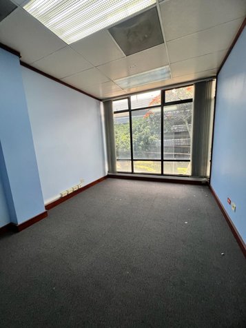Venta de espacioso edificio comercial en San José Centro in Carmen, San José — $2,750,000 - Photo 2 of 7