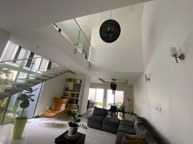 Venta de Casa en Santa Ana. RAH 24-119 in Santa Ana, San José — ₡ 160 000 000