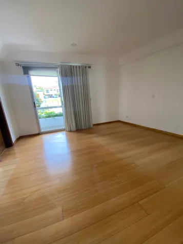 CASA EN ESCAZU, BELLO HORIZONTE, COD. RA en Escazú, San José — $1,800 - Foto 2 de 9