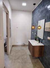 ALQUILER DE LOCAL COMERCIAL, SAN JOSE, ESCAZU, GUACHIPELIN - 9882967 in Escazú, San José — $1,377 - Photo 4 of 6